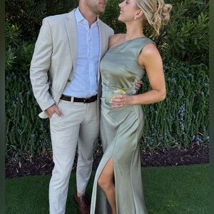 Bec & Bridge Olive Green Maxi Dress
Style: DREAMER ASYM